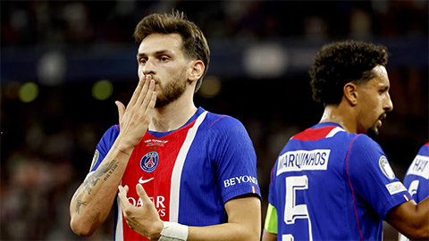 Kvaratskhelia mở ra chiến thắng cho PSG