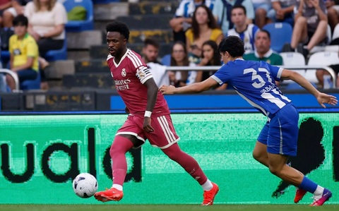 Tiền đạo Vinicius Jr bị la ó khá nhiều