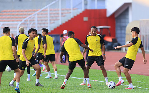 Malaysia chỉ có 20 cầu thủ lành lặn tập luyện trước trận gặp Việt Nam 