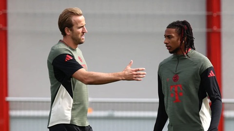Harry Kane và Michael Olise bắt đầu trở lại tập luyện cùng Bayern từ ngày 14/8