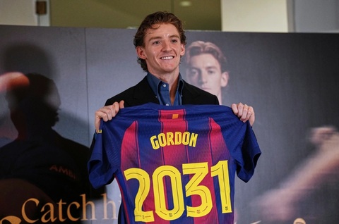 Barca chi 80 triệu euro mua Anthony Gordon
