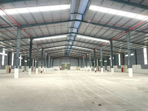 Tôn lấy sáng SATA là một sản phẩm chất lượng và được ứng dụng trong mọi công trình. Ảnh - Thép SATA