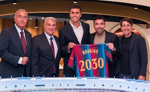 Bản hợp đồng của Rodri tại Barca có thời hạn tới năm 2030
