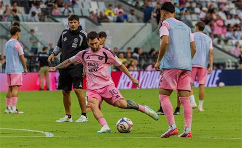 Messi và các đồng đội đang chìm trong khủng hoảng