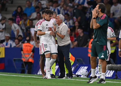 Mourinho đã có chiến thắng đầu tay trong lần trở lại Real Madrid
