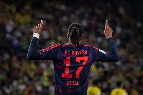 Michael Olise lại khiến người ta phải trầm trồ trong chiến thắng 2-1 của Bayern Munich trước Dortmund tại Siêu cúp Đức