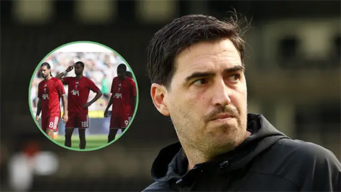 Fan Liverpool yêu cầu Iraola xử lý Szoboszlai