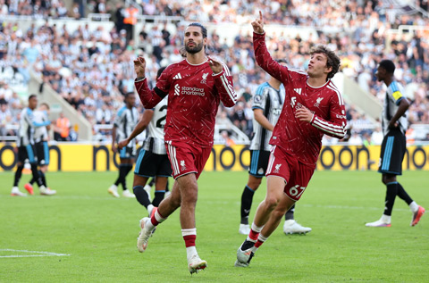 Liverpool thiết lập kỷ lục mới về pha lập công muộn nhất của họ trong ngày khai màn một mùa giải Premier League