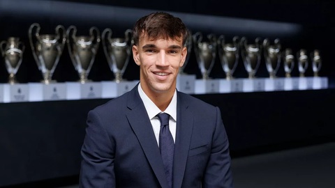 Bước tiến thần tốc từ giải Segunda tới Real Madrid của Espi. Ảnh: Real Madrid
