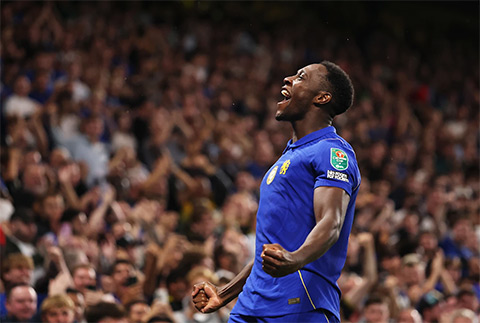 Welbeck ghi bàn trong trận đấu ra mắt Chelsea