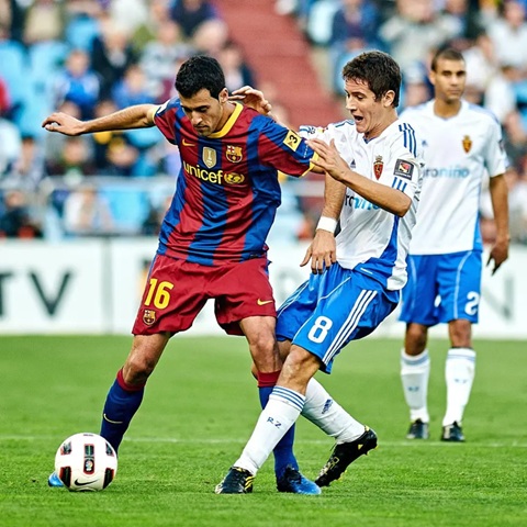 Herrera nói rằng anh "chưa bao giờ thần tượng cầu thủ nào từ Real Madrid hay Barcelona - thần tượng của tôi là các cầu thủ của Real Zaragoza".