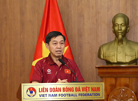 Trưởng ban Trọng tài VFF Đặng Thanh Hạ bày tỏ vui mừng khi 84 học viên đều nỗ lực hoàn thành nhiệm vụ trước mùa giải