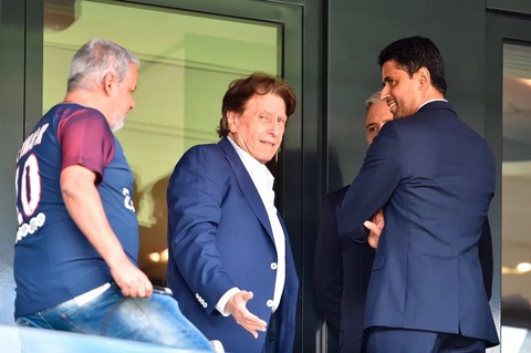 Hidalgo từng mở công ty chung với một siêu cò quyền lực khác là Pini Zahavi. Ảnh: TalkSPORT