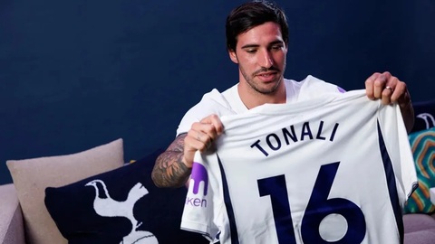 Chi 100 triệu bảng Anh để chiêu mộ "ngựa chứng" như Sandro Tonali khiến Tottenham phải chịu nhiều áp lực