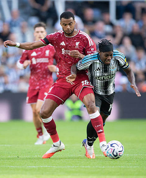 Gakpo sắp sang Man City?