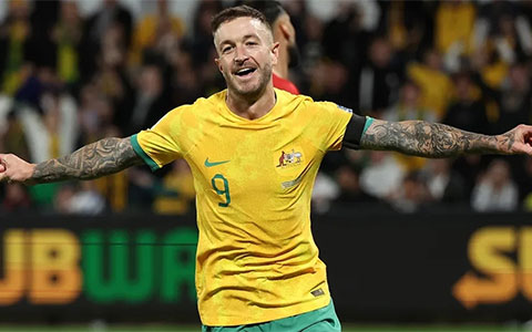 Adam Taggart từng cùng Australia dự World Cup 2014 
