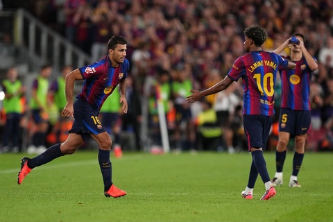 Sự xuất hiện của Rodri không đồng nghĩa Barca sẽ chơi chậm hơn. Ảnh: Facebook