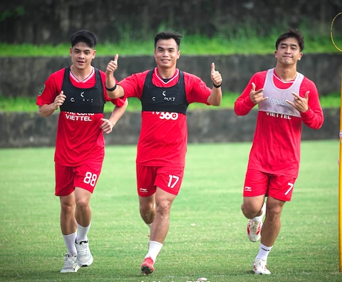 Các cầu thủ Thể Công tập luyện chuẩn bị mùa giải 2026/27. Ảnh: FBNV
