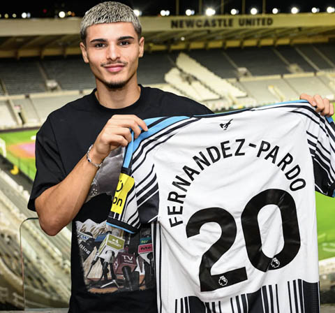 Tân binh Matias Fernandez-Pardo mặc số áo 20 ở Newcastle