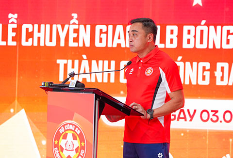 HLV Đức Thắng nhận nhiệm vụ đồng thời bày tỏ quyết tâm cùng đội bóng giành vé lên V.League 2027/28