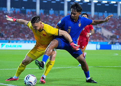 Yotsakorn Burapha từng ghi bàn vào lưới Lê Giang Patrik ở trận chung kết lượt về AFF Cup 2026