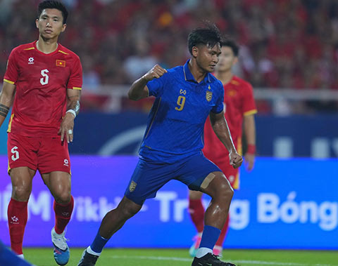 Chân sút sinh năm 2005 sẽ đối diện lịch thi đấu dày đặc khi cùng Olympic Thái Lan dự ASIAD 2026