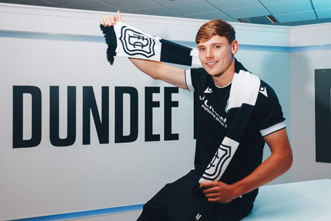 Moorhouse được MU đem cho Dundee mượn dù TTCN tại Anh đã đóng cửa - Ảnh: Dundee FC