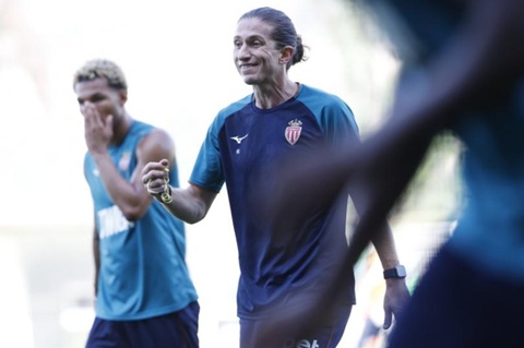 Filipe Luis rất sâu sát trong các buổi tập của Monaco