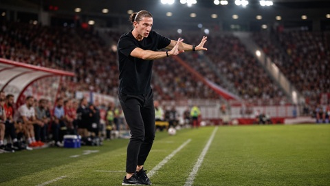 Filipe Luis đang có khởi đầu ấn tượng ở Monaco với 4 trận toàn thắng