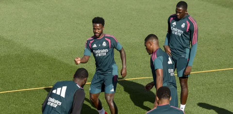 Vinicius và đồng đội tại Real