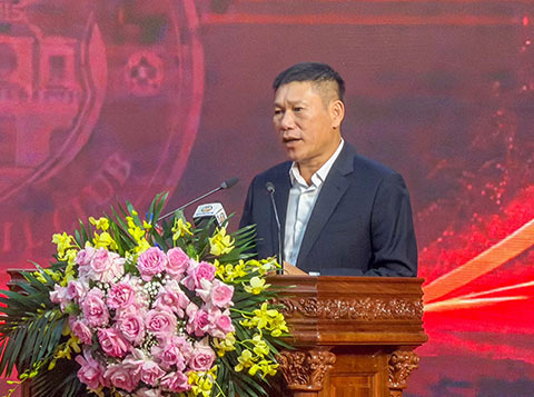 Giám đốc điều hành CLB Hưng Yên, Nguyễn Hải Biên phát biểu tại buổi lễ