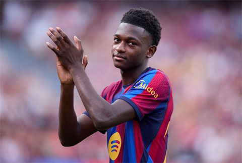 Măng non Bisiwu được điền tên vào danh sách đội 1 Barca dự Champions League