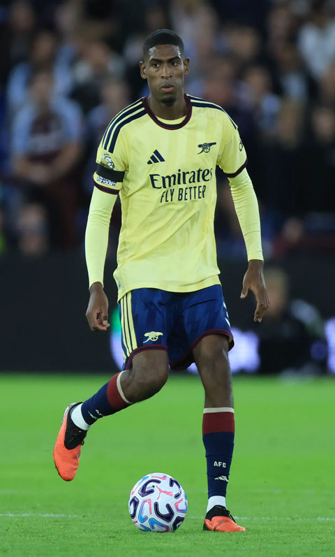 Mosquera bị đau ở trận thắng 1-0 trước Aston Villa - Ảnh: getty images