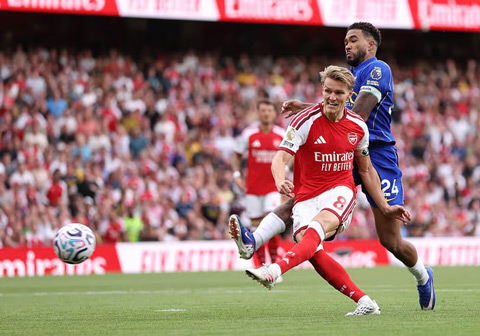 Odegaard đã chơi một trận rất hay trước Chelsea, trong đó có pha làm bàn quyết định