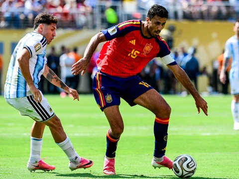 Rodri xuất sắc trong vai ông chủ tuyến giữa của nhà vô địch World Cup 2026