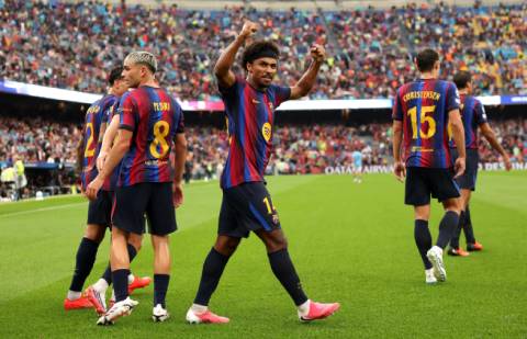 Barca toàn thắng từ đầu mùa giải