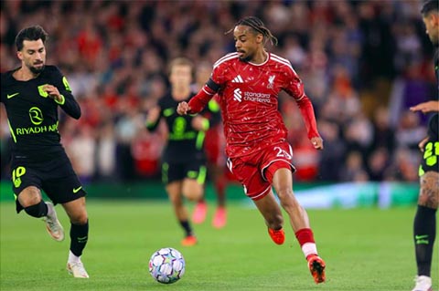 Barcola ra mắt chưa hoàn hảo Liverpool tại Champions League