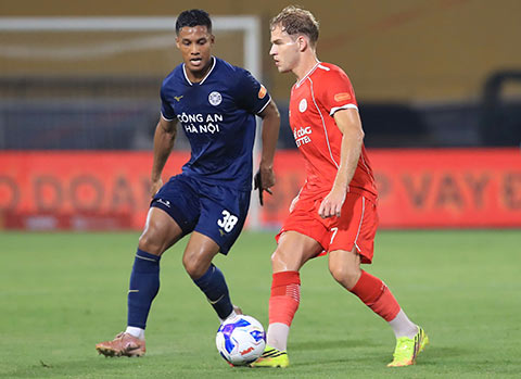 Nguyễn Adou Leygley Minh được FIFA xác nhận đủ điều kiện khoác áo ĐT Việt Nam. Ảnh: Đức Cường