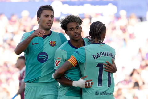 Barca đã hạ Levante 4-2 nhờ cú đúp của Yamal