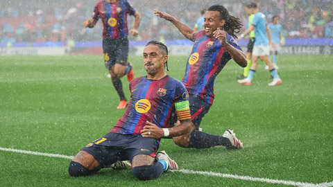 Barca biết cách san sẻ gánh nặng ghi bàn cho nhiều cầu thủ thay vì chỉ phụ thuộc vào 1 hoặc 2 cá nhân như Raphinha hay Yamal