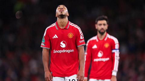 MU tiếp tục trình diễn bộ mặt đáng thất vọng khi thua ngược Brighton 2-3 tại Cúp Liên đoàn