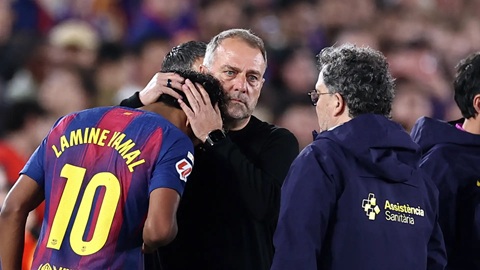 Yamal đang là số 10 mới ở Barca