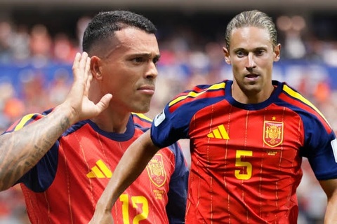 Ai sẽ cạnh tranh vị trí với Pedro Porro, sau khi Marcos Llorente từ giã ĐTQG? Ảnh: Marca