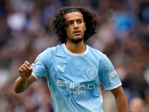 Bouaddi là sự tăng cường đáng giá cho hàng tiền vệ Man City