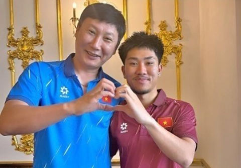 Trước đó, anh từng được trao cơ hội lên ĐT Việt Nam chuẩn bị cho AFF Cup nhưng lỡ hẹn vì chấn thương