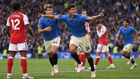 Brighton giành chiến thắng thuyết phục 3-0 trước Arsenal
