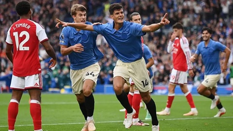 Brighton tạo nên cú sốc lớn nhất khi đè bẹp Arsenal với tỷ số 3-0