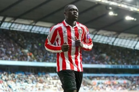 Tiền đạo của Sunderland lập hat-trick vẫn không thể giúp đội nhà giành chiến thắng