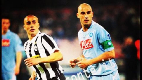 Anh em nhà Cannavaro cùng khoác áo tuyển Italia nhưng ở những thời điểm khác nhau