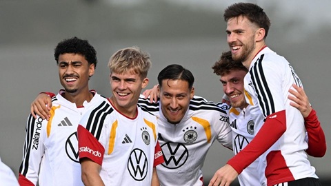 Klopp gọi đến 44 tuyển thủ cho 4 trận đấu sắp tới